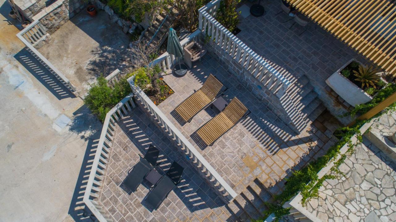 Villa Family House Bjelila Tivat Exterior foto