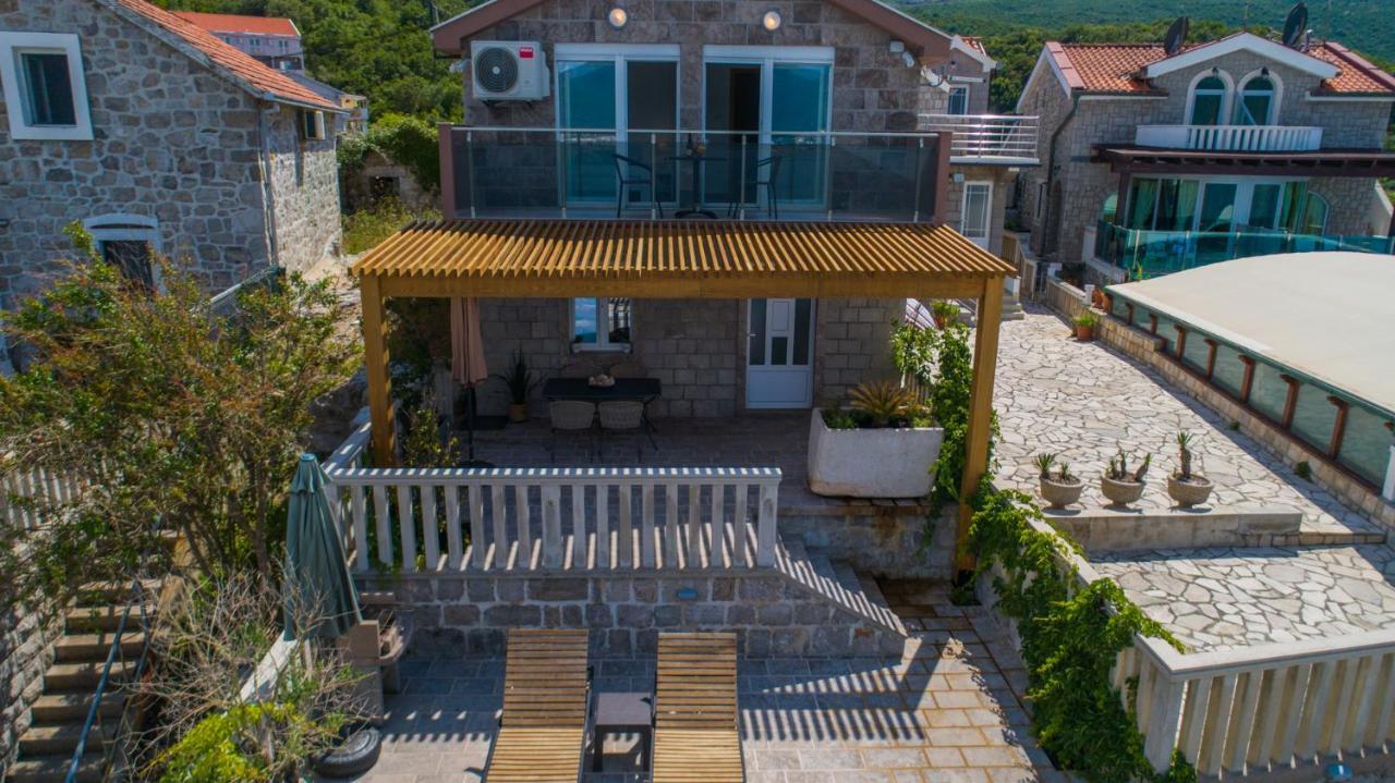 Villa Family House Bjelila Tivat Exterior foto