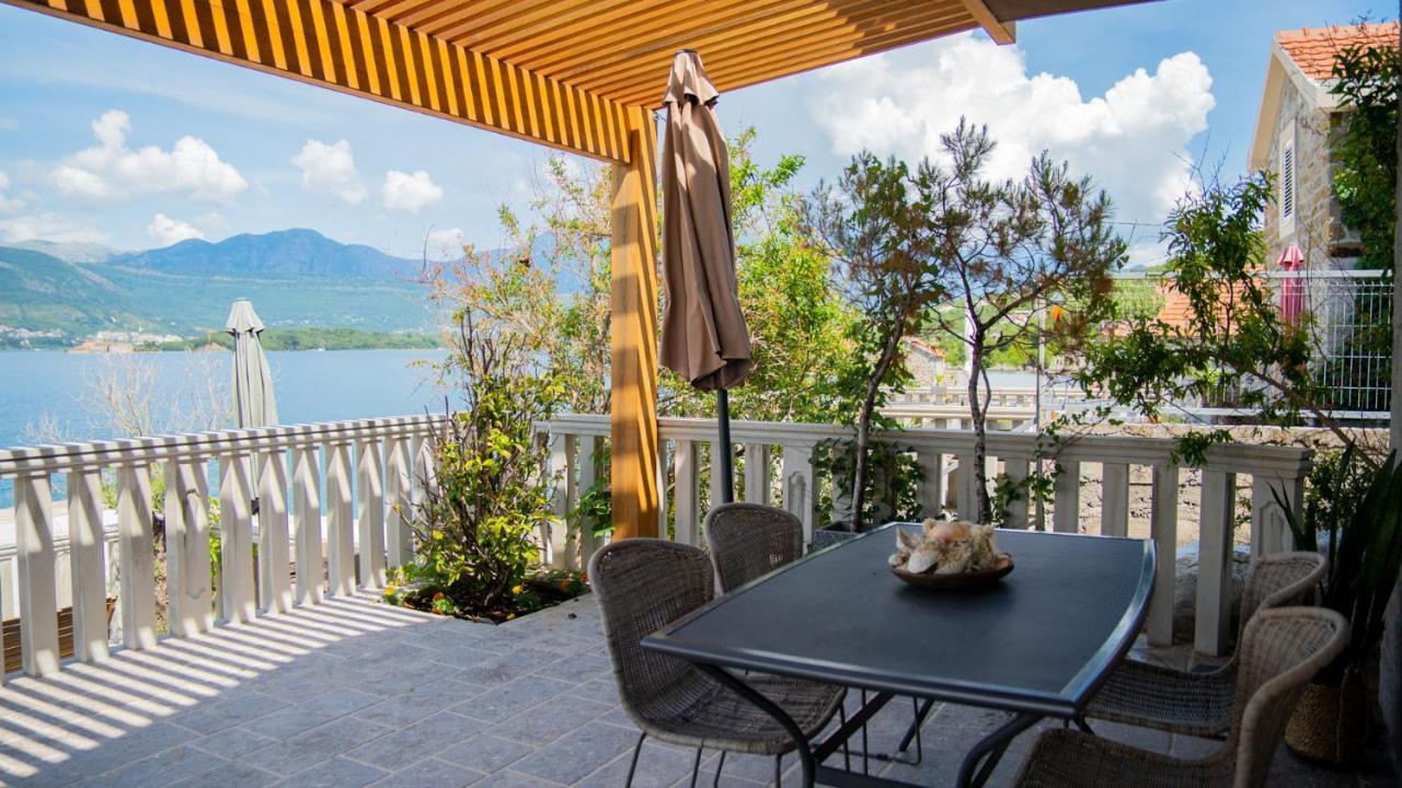 Villa Family House Bjelila Tivat Exterior foto