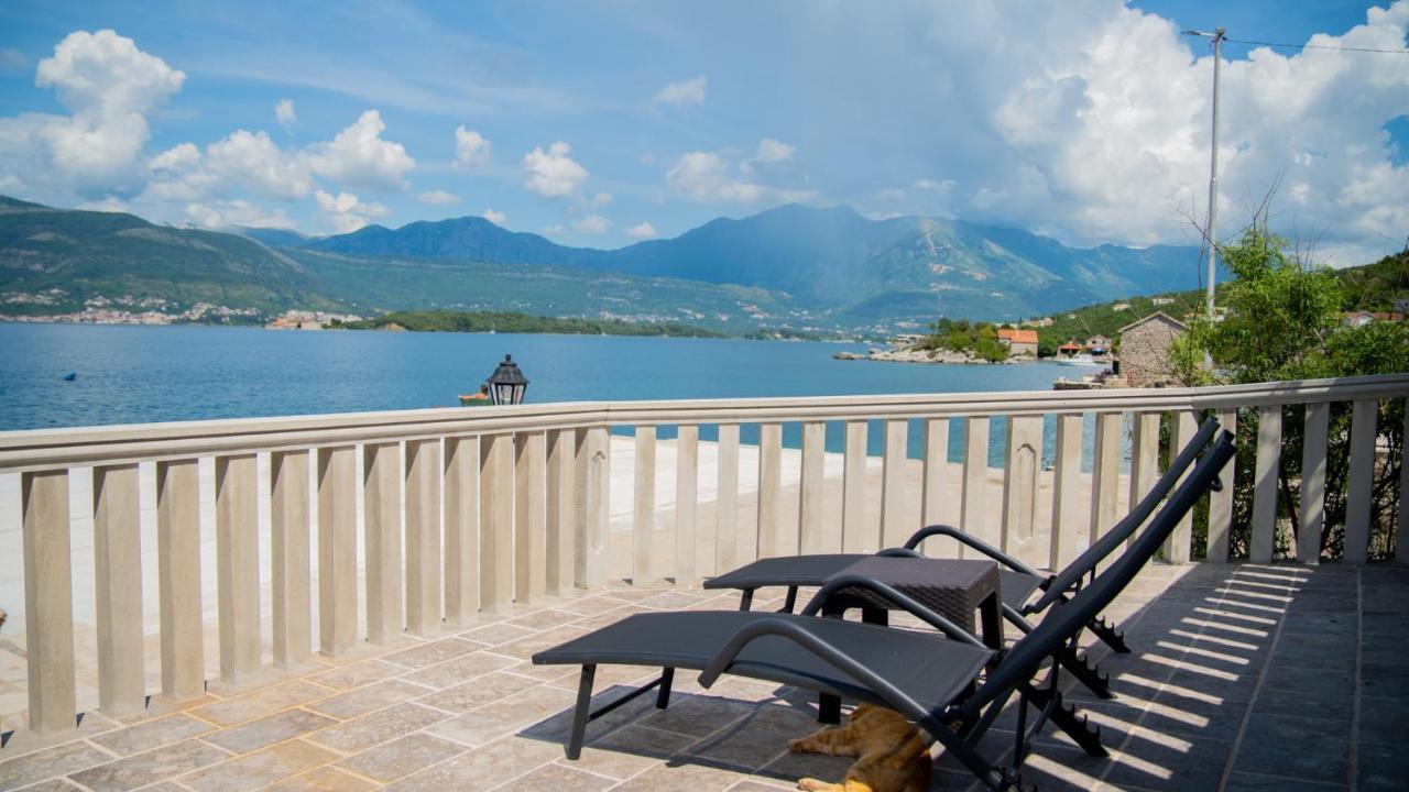 Villa Family House Bjelila Tivat Exterior foto